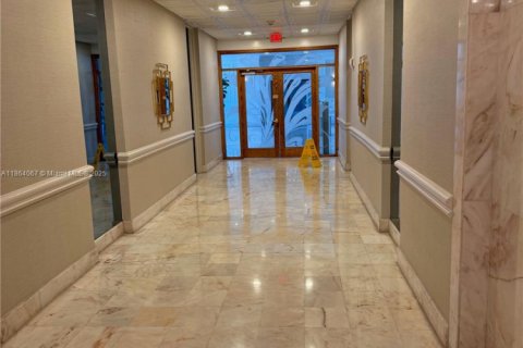 Copropriété à vendre à Miami Beach, Floride: 2 chambres, 133.97 m2 № 1891154 - photo 5