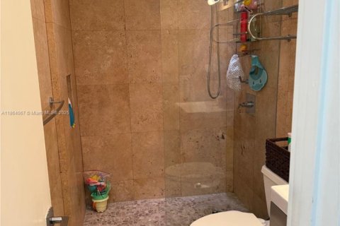 Copropriété à vendre à Miami Beach, Floride: 2 chambres, 133.97 m2 № 1891154 - photo 28