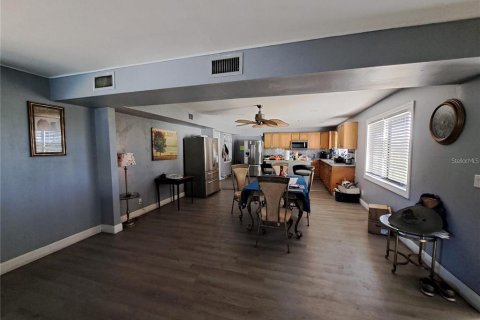 Villa ou maison à vendre à Plant City, Floride: 5 chambres, 253.99 m2 № 2143505 - photo 23