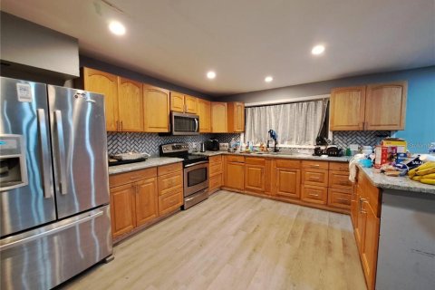 Villa ou maison à vendre à Plant City, Floride: 5 chambres, 253.99 m2 № 2143505 - photo 21