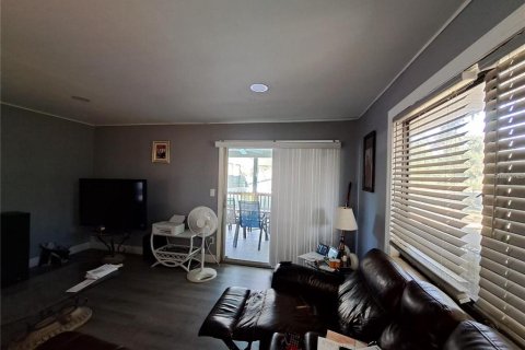 Villa ou maison à vendre à Plant City, Floride: 5 chambres, 253.99 m2 № 2143505 - photo 12