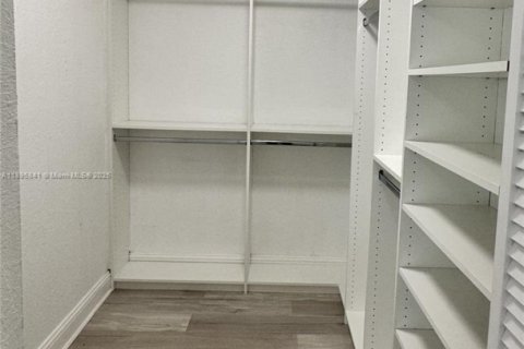 Copropriété à louer à Hialeah, Floride: 2 chambres, 98.48 m2 № 1948974 - photo 22