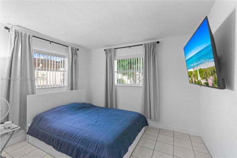 Villa ou maison à vendre à Tamarac, Floride: 2 chambres, 98.66 m2 № 2058935 - photo 8