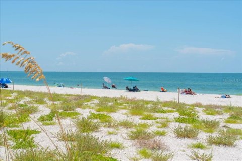 Casa en venta en Saint Pete Beach, Florida, 3 dormitorios, 178.28 m2 № 1906535 - foto 16