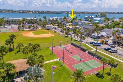 Casa en venta en Saint Pete Beach, Florida, 3 dormitorios, 178.28 m2 № 1906535 - foto 22