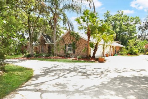 House in Port Orange, Florida 4 bedrooms, 294.78 sq.m. № 1736257 - photo 4