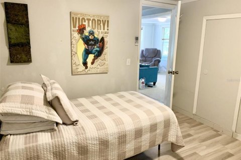 Casa en venta en Zephyrhills, Florida, 2 dormitorios, 61.32 m2 № 2258429 - foto 12