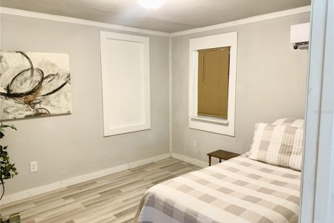 Casa en venta en Zephyrhills, Florida, 2 dormitorios, 61.32 m2 № 2258429 - foto 14
