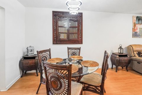 Купить кондоминиум в Маргит, Флорида 4 комнаты, 73.39м2, № 2083561 - фото 4