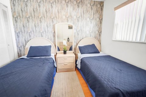 Купить кондоминиум в Маргит, Флорида 4 комнаты, 73.39м2, № 2083561 - фото 22