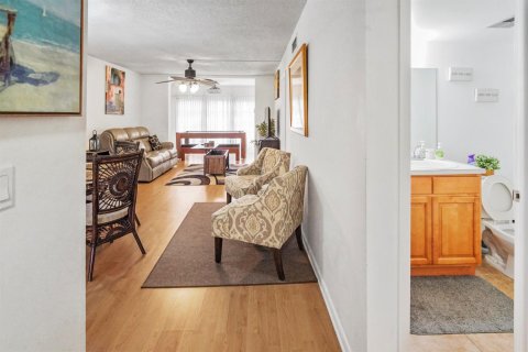 Купить кондоминиум в Маргит, Флорида 4 комнаты, 73.39м2, № 2083561 - фото 2