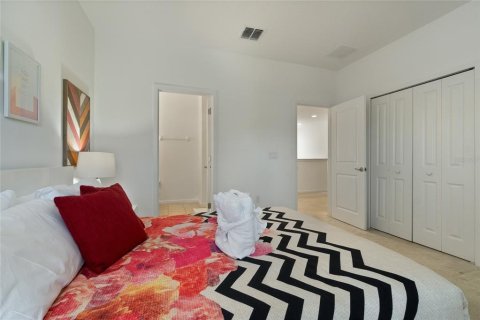 House in Kissimmee, Florida 5 bedrooms, 282.61 sq.m. № 1409629 - photo 25