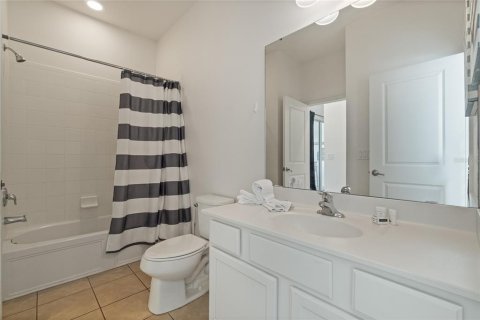 House in Kissimmee, Florida 5 bedrooms, 282.61 sq.m. № 1409629 - photo 15