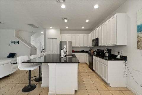 House in Kissimmee, Florida 5 bedrooms, 282.61 sq.m. № 1409629 - photo 8