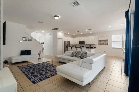 House in Kissimmee, Florida 5 bedrooms, 282.61 sq.m. № 1409629 - photo 11