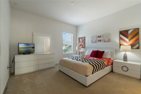 House in Kissimmee, Florida 5 bedrooms, 282.61 sq.m. № 1409629 - photo 24