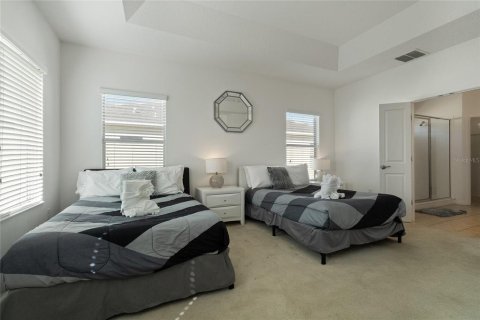 House in Kissimmee, Florida 5 bedrooms, 282.61 sq.m. № 1409629 - photo 17