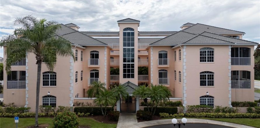 Condo in Venice, Florida, 2 bedrooms  № 2356476