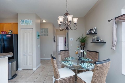 Condo in Venice, Florida, 2 bedrooms  № 2356476 - photo 17