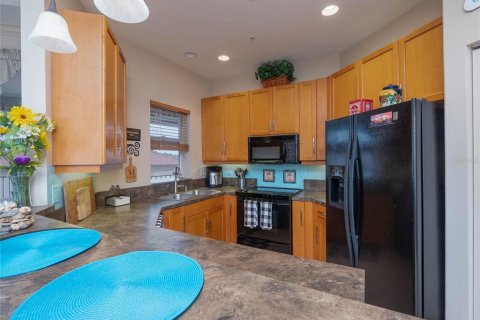 Condo in Venice, Florida, 2 bedrooms  № 2356476 - photo 11