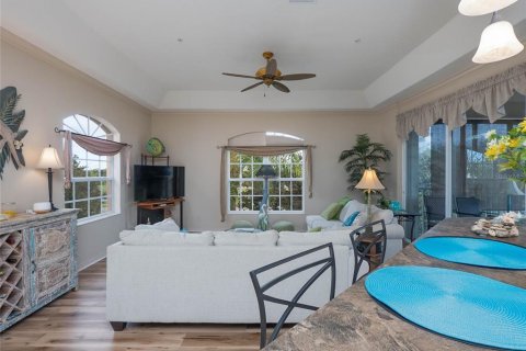 Condo in Venice, Florida, 2 bedrooms  № 2356476 - photo 5