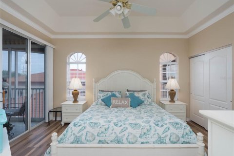 Condo in Venice, Florida, 2 bedrooms  № 2356476 - photo 19