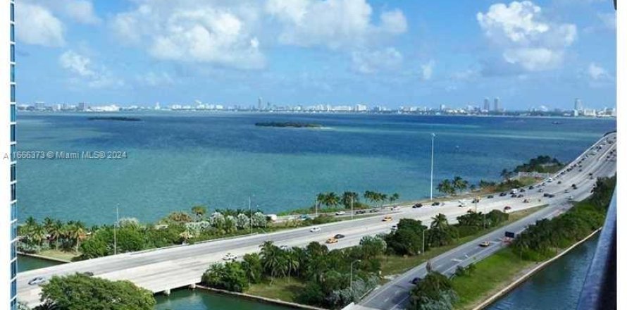 Condo in Miami, Florida, 1 bedroom № 1868028
