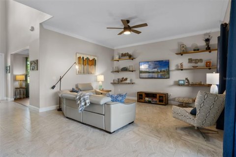 Casa en venta en Clermont, Florida, 4 dormitorios, 255.2 m2 № 1716747 - foto 10