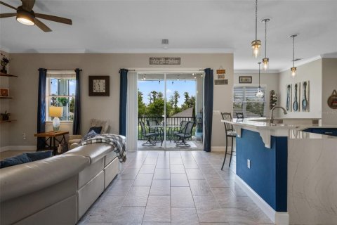 Casa en venta en Clermont, Florida, 4 dormitorios, 255.2 m2 № 1716747 - foto 11