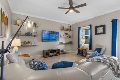 Casa en venta en Clermont, Florida, 4 dormitorios, 255.2 m2 № 1716747 - foto 12
