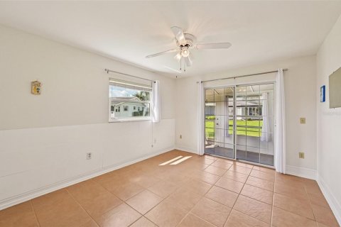 Condominio en venta en Sun City Center, Florida, 2 dormitorios, 89.19 m2 № 1917588 - foto 19