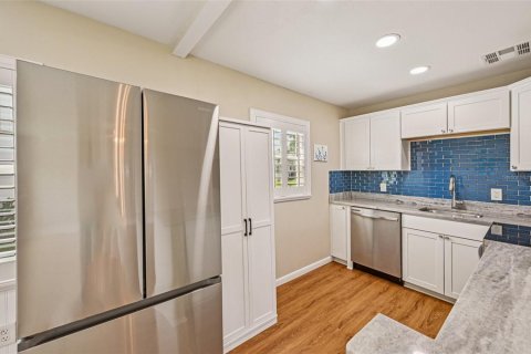 Condominio en venta en Sun City Center, Florida, 2 dormitorios, 89.19 m2 № 1917588 - foto 13