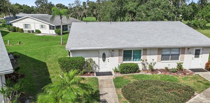 Condominio en Sun City Center, Florida, 2 dormitorios  № 1917588