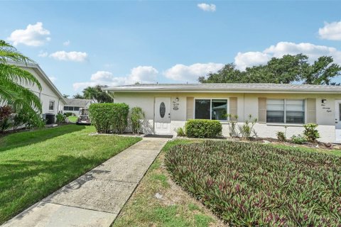 Condominio en venta en Sun City Center, Florida, 2 dormitorios, 89.19 m2 № 1917588 - foto 2