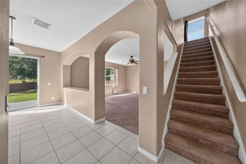 House in Oakland, Florida 4 bedrooms, 230.96 sq.m. № 2225079 - photo 25