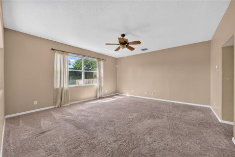 House in Oakland, Florida 4 bedrooms, 230.96 sq.m. № 2225079 - photo 21