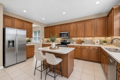 House in Oakland, Florida 4 bedrooms, 230.96 sq.m. № 2225079 - photo 4