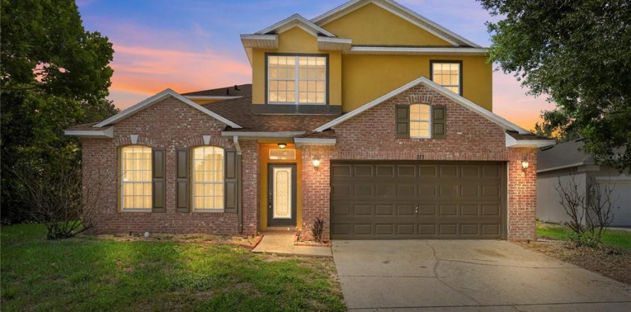 House in Oakland, Florida 4 bedrooms, 230.96 sq.m. № 2225079