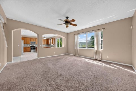 House in Oakland, Florida 4 bedrooms, 230.96 sq.m. № 2225079 - photo 20