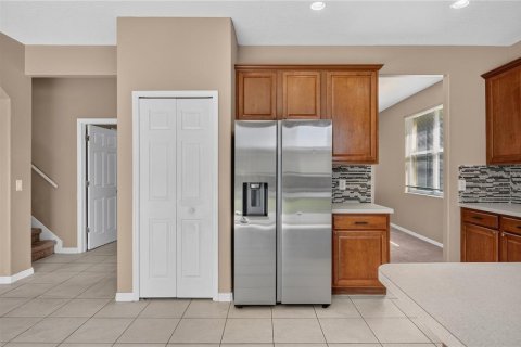 House in Oakland, Florida 4 bedrooms, 230.96 sq.m. № 2225079 - photo 15