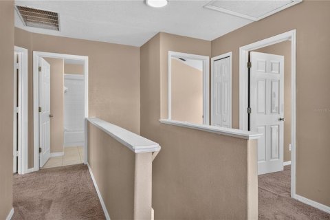 House in Oakland, Florida 4 bedrooms, 230.96 sq.m. № 2225079 - photo 26