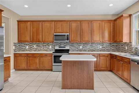 House in Oakland, Florida 4 bedrooms, 230.96 sq.m. № 2225079 - photo 12