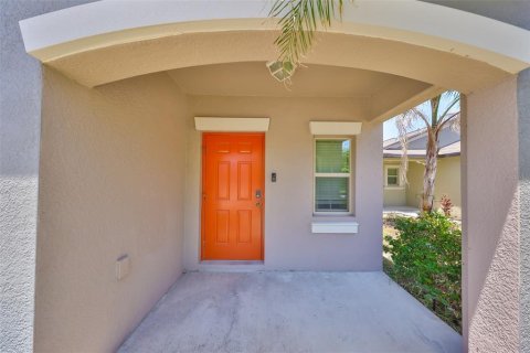 House in Riverview, Florida 5 bedrooms, 205.78 sq.m. № 1677214 - photo 2