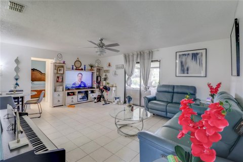 Casa en venta en Ocala, Florida, 2 dormitorios, 83.43 m2 № 1876158 - foto 15