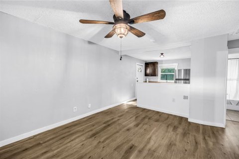 Casa en venta en Odessa, Florida, 2 dormitorios, 71.35 m2 № 2380962 - foto 7