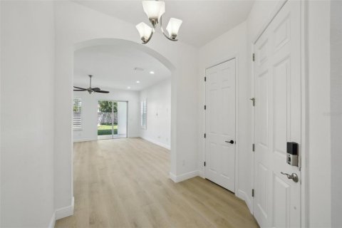 Adosado en alquiler en Tampa, Florida, 3 dormitorios, 191.94 m2 № 1833488 - foto 4