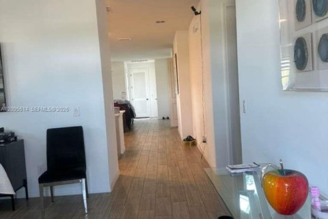 House in Saint Cloud, Florida 3 bedrooms № 2069550 - photo 3