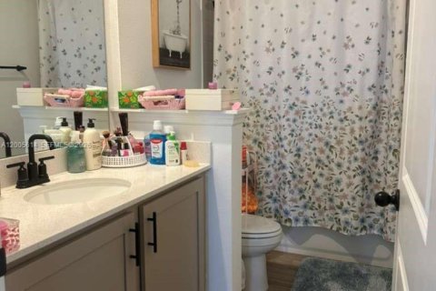 House in Saint Cloud, Florida 3 bedrooms № 2069550 - photo 11