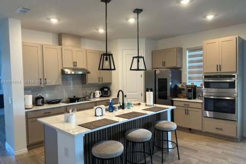 House in Saint Cloud, Florida 3 bedrooms № 2069550 - photo 4