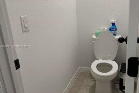 House in Saint Cloud, Florida 3 bedrooms № 2069550 - photo 6